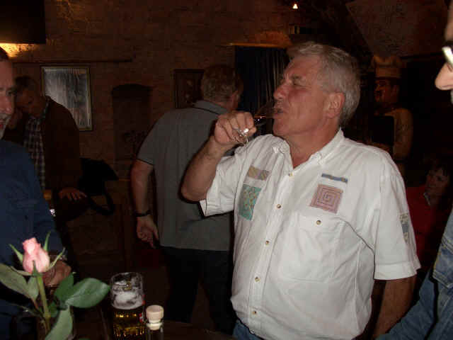 CIMG4967_a.JPG (138048 bytes)