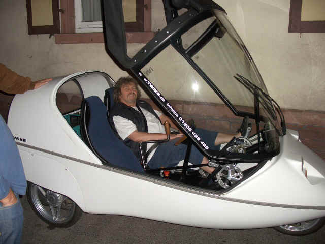 CIMG4968_a.JPG (138288 bytes)