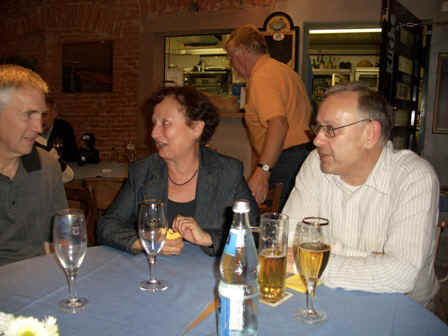 CIMG6398_a.JPG (90514 bytes)